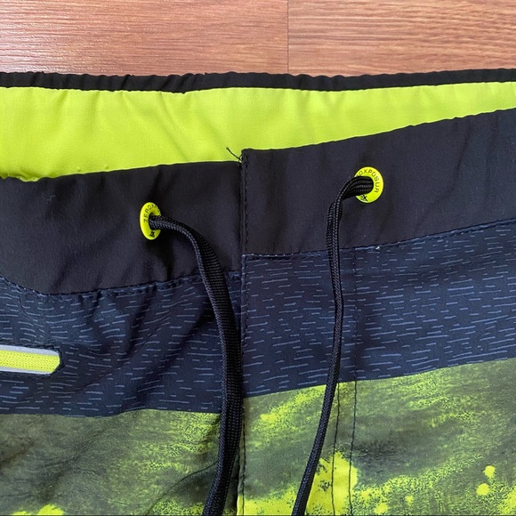 Men’s Zeroxposur neon and black swim trunks, S - Picture 9 of 10
